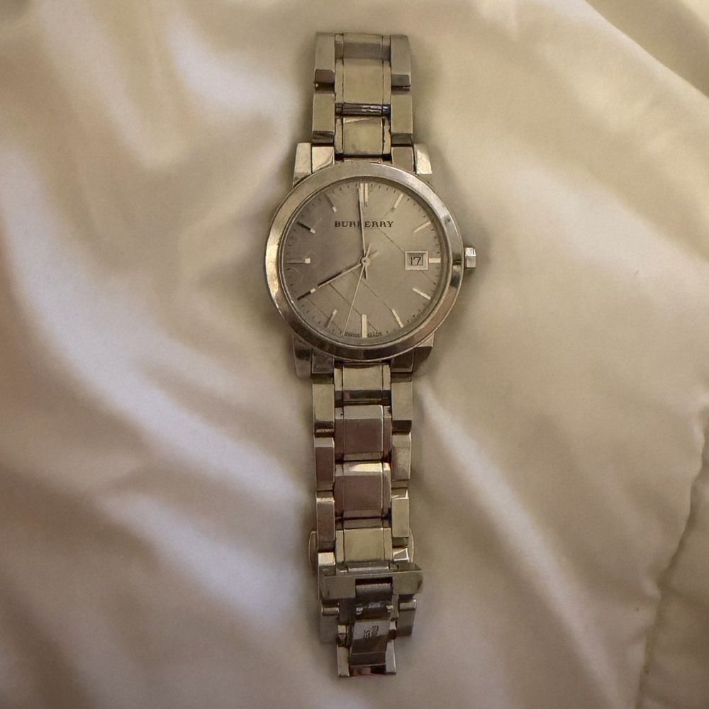 Burberry silver watch - Picture 2 of 6